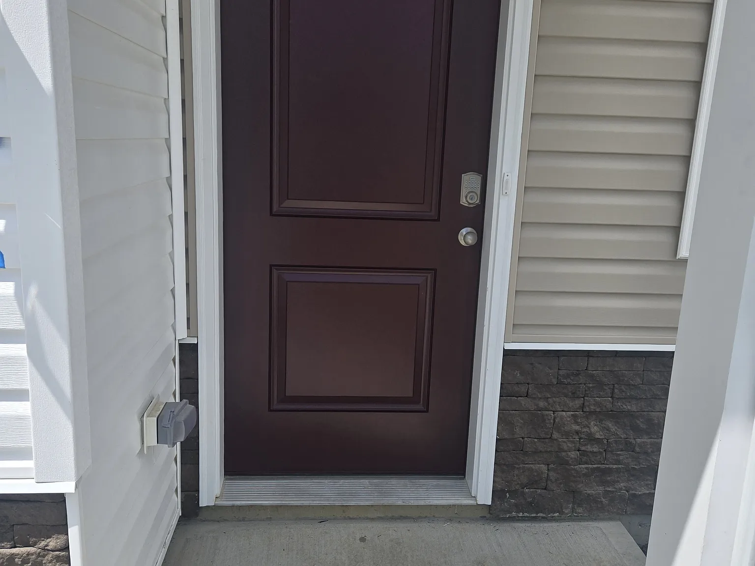 3 bed, 1418 sqft, $2,250 — Photo 2