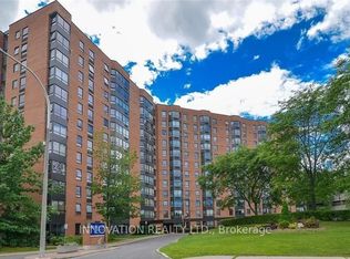 80 Sandcastle Dr #306, Ottawa, ON K2H 9E7