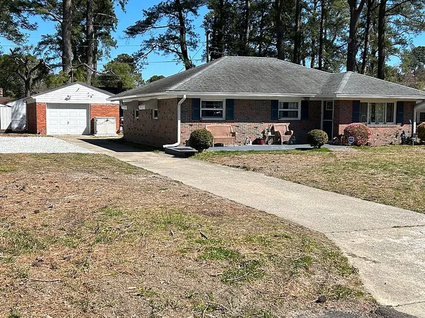 4700 Clintwood Dr, Portsmouth, VA 23703