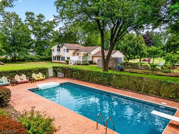 5 Grouse Rd, Hillsborough Twp., NJ 08844