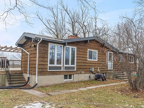 4th image of 32 Hydro Bay Rd