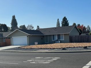 8501 Lancaster Dr, Rohnert Park, CA 94928