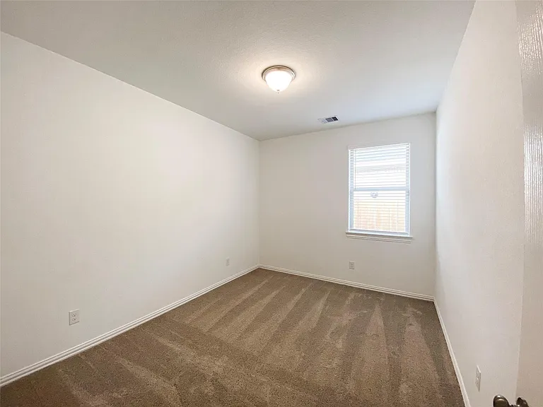 31302 Whitfield Ct — Photo 19