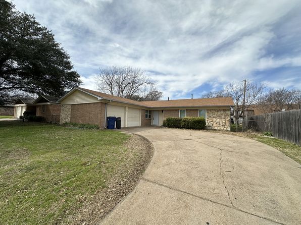 309 NE Murphy Rd