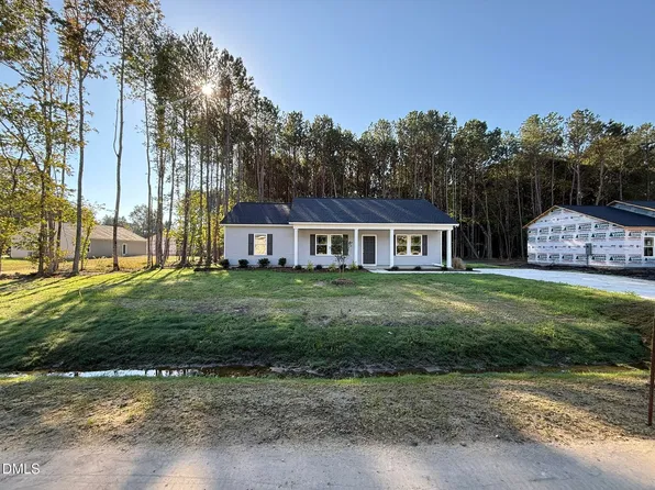 415 Chelsie St, Kenly, NC 27542