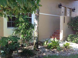 6601 Via Regina, Boca Raton, FL 33433