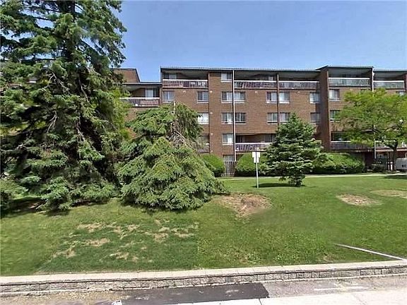 2nd image of 4064 Lawrence Ave E Unit 604