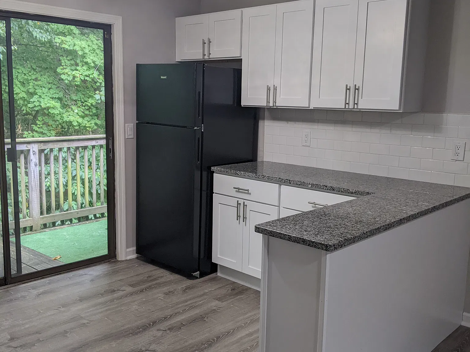 1 bed, 800 sqft, $1,350 — Photo 3
