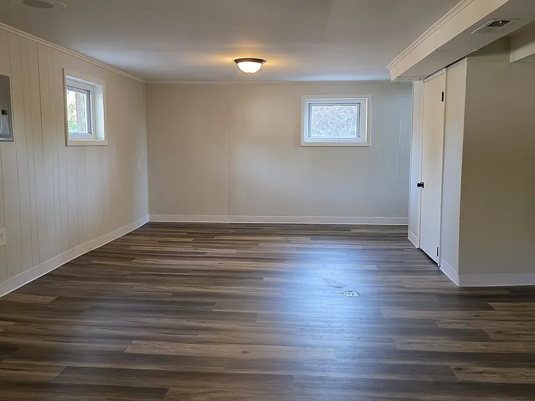 1439 S Highland Ave — Photo 16