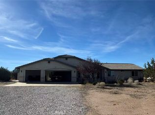 13075 Rodeo Rd, Hesperia, CA 92344