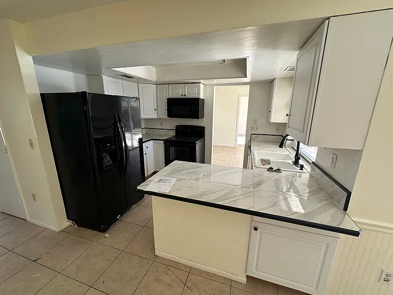 6535 Waterford Cir — Photo 3