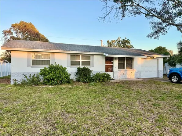 1620 Valencia Dr E, Largo, FL 33778
