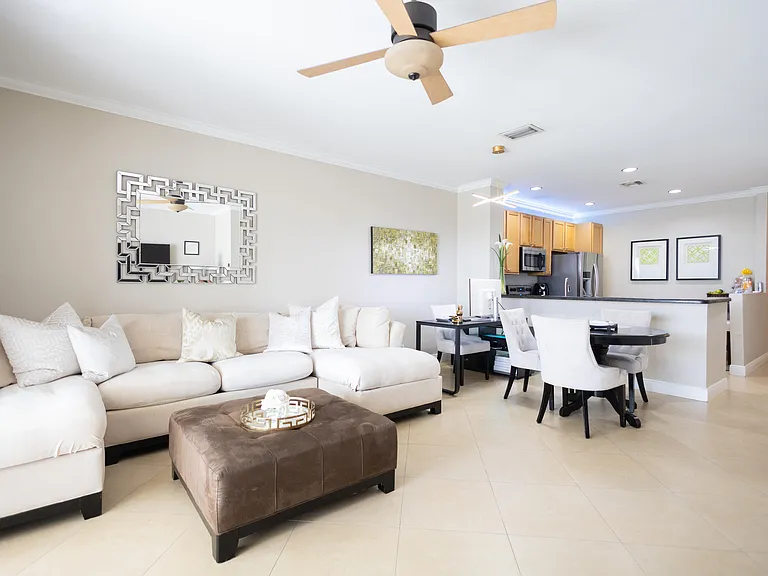 8115 Bellagio Ln — Photo 6