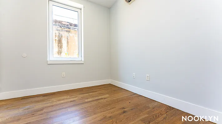 Rented by Nooklyn NYC LLC | media 14