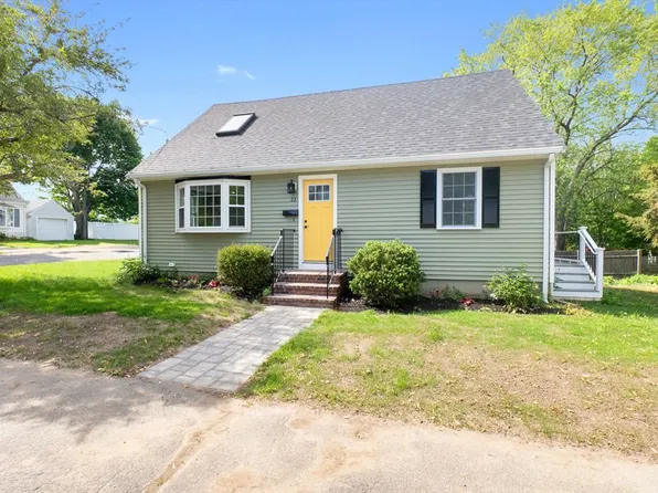 22 Kittredge St, Beverly, MA 01915