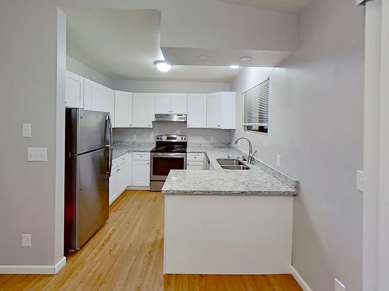 Parkwood Village Townhomes — Photo 3
