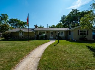 1009 Sunset Dr, West Bend, WI 53095