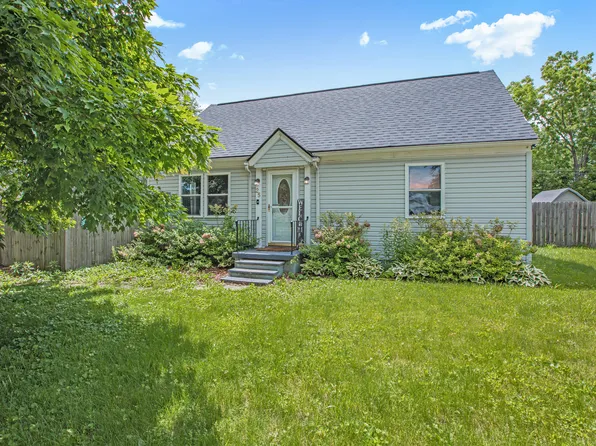 25 Southdowns Dr, Kokomo, IN 46902
