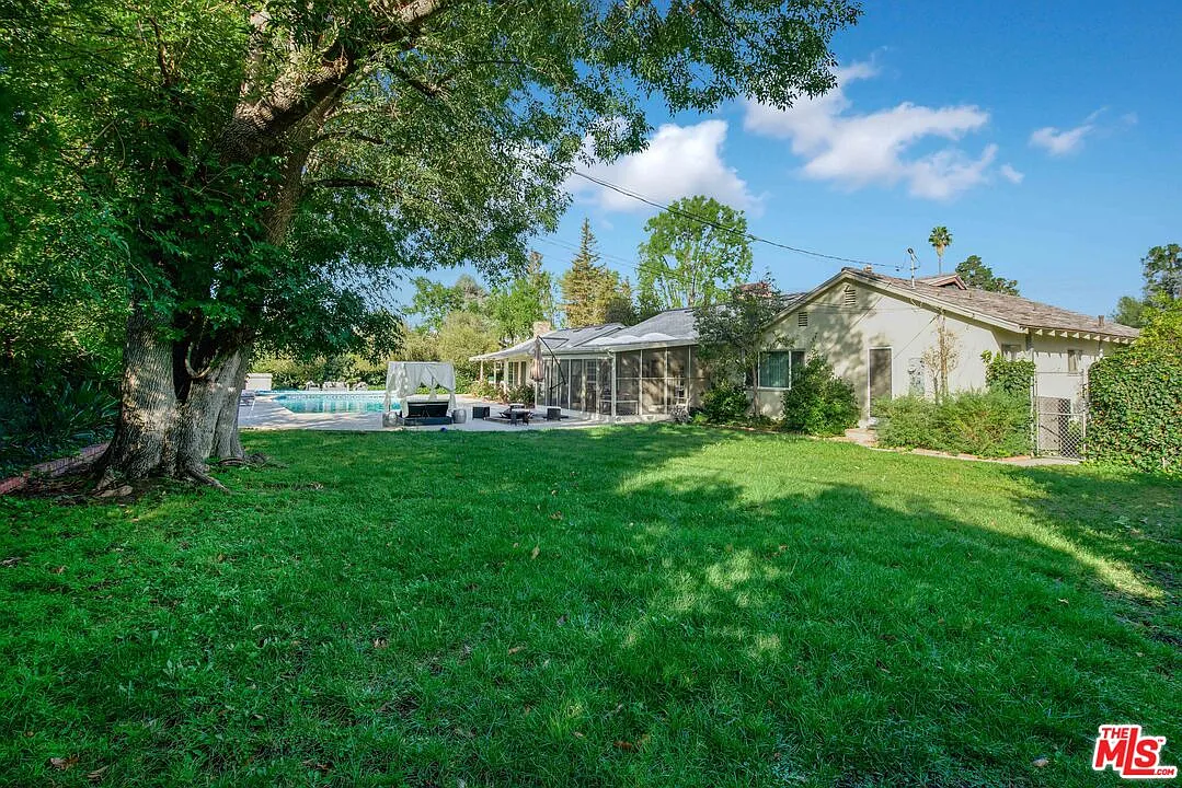 4 bed, 3.5 bath, 2256 sqft, $9,900 — Photo 4