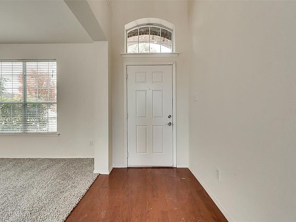 5th image of 2700 Cumberland Trl