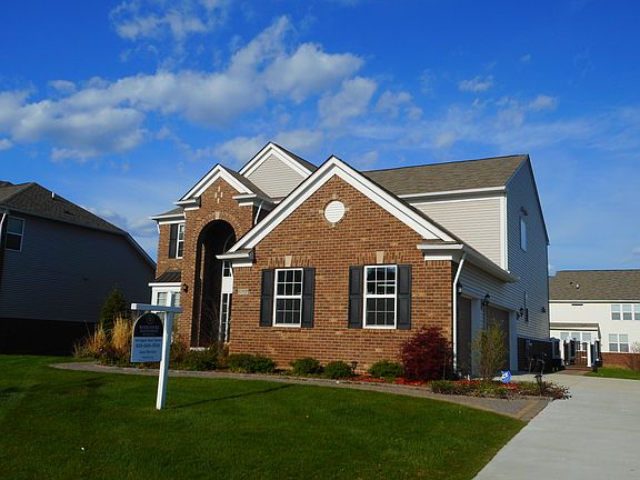 2nd image of 6057 Amber Ln