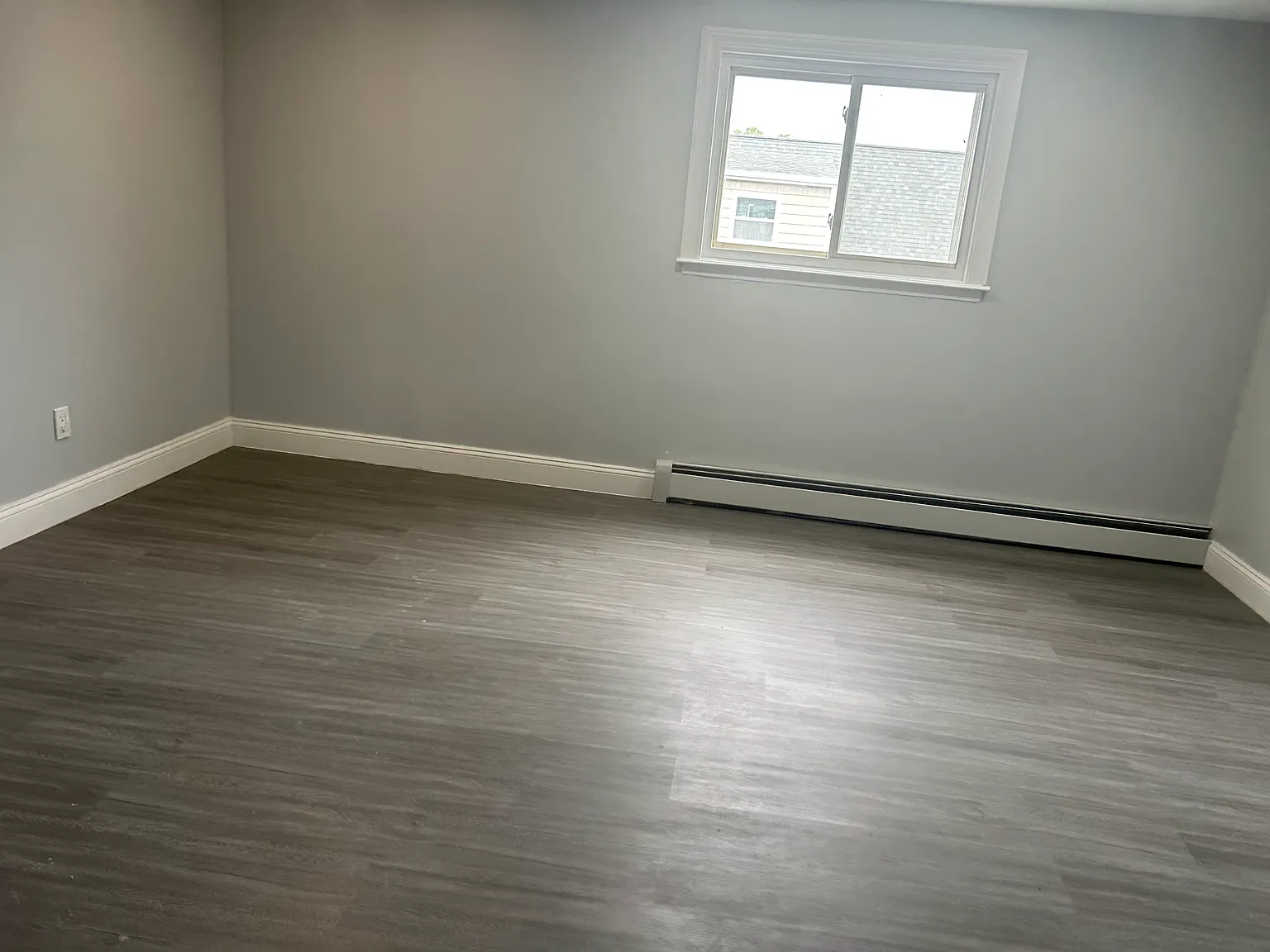 3 bed, 1200 sqft, $3,650 — Photo 4