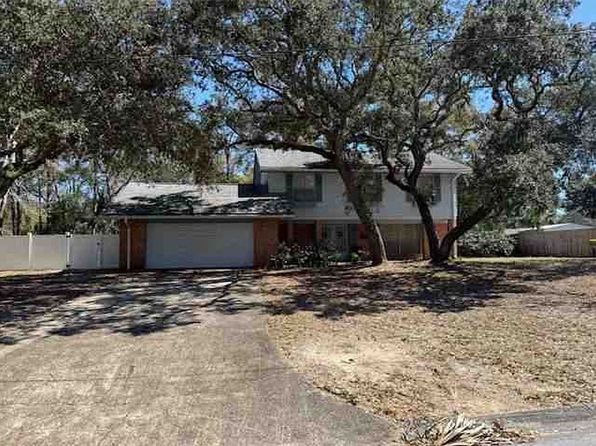 221 Baker Ave