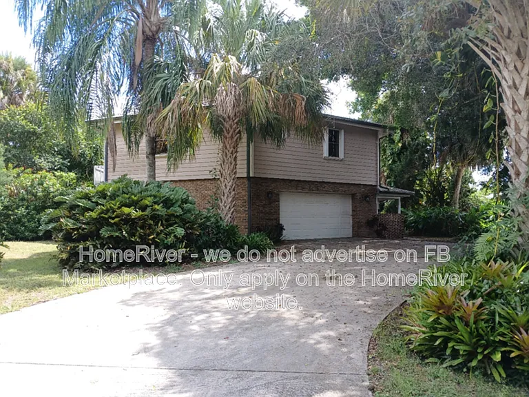 4069 SW Saint Lucie Shores Dr — Photo 16
