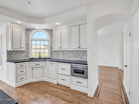 3rd image of 3561 Vista Norte Ct