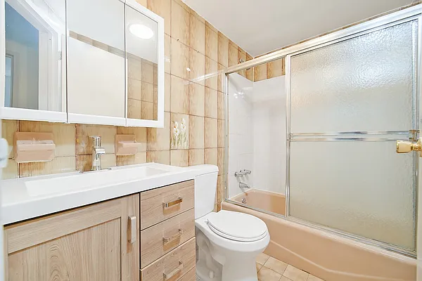 Rented by Living New York | media 16