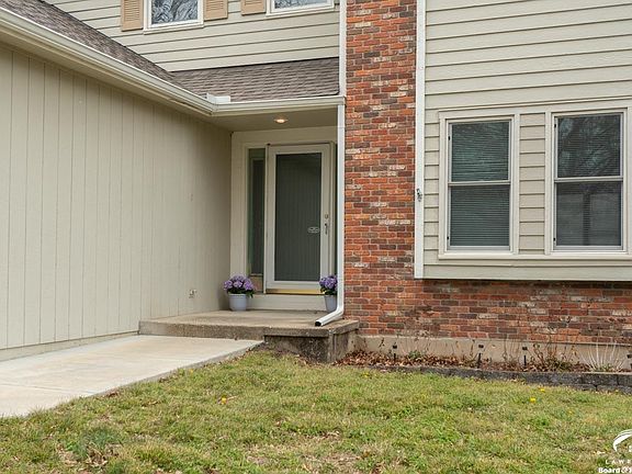 3rd image of 1729 Whitmore Ct