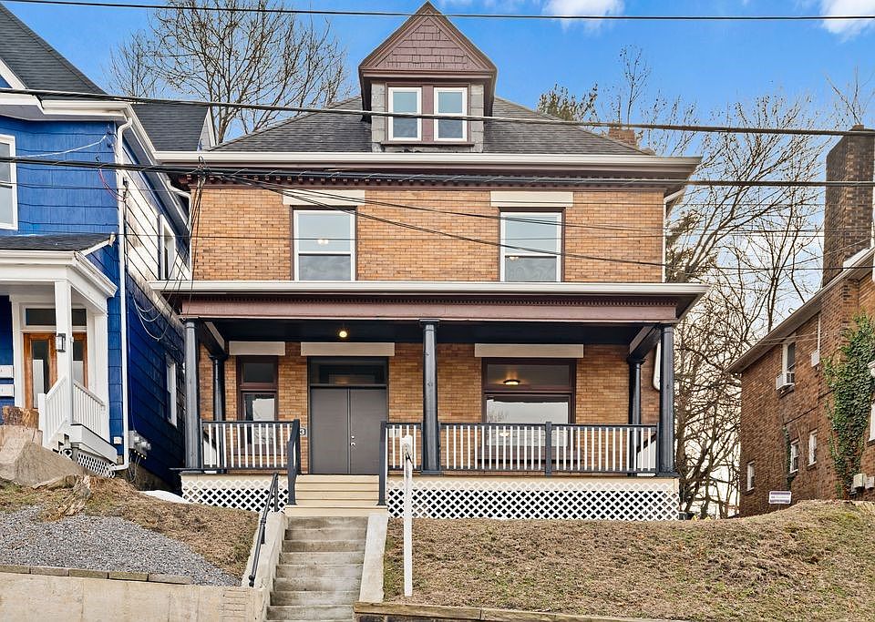1st image of 3 E McIntyre Ave