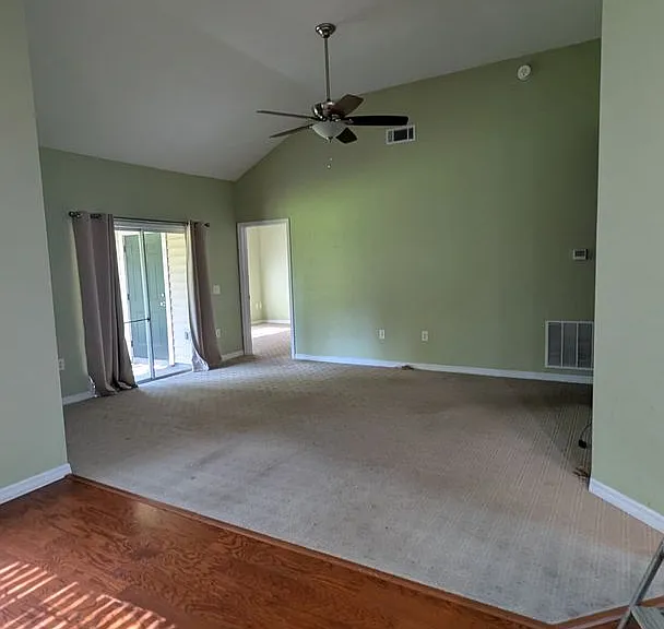 13200 W Newberry Rd #Z144 — Photo 3