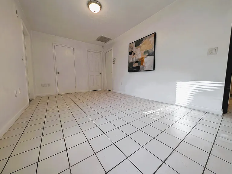 4031 Iola Dr — Photo 15