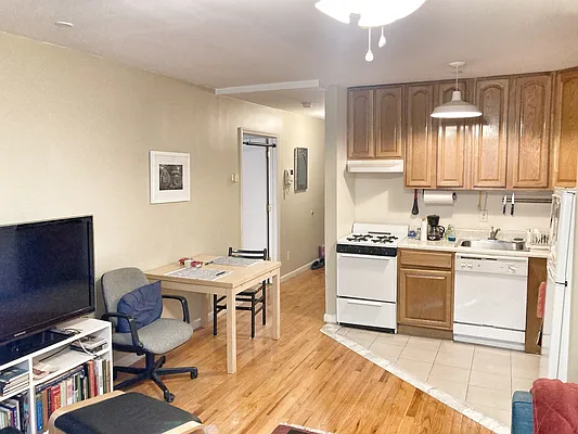 Rented by Jack B Shapiro | media 4