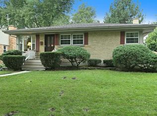 222 Spring Ave, Glen Ellyn, IL 60137