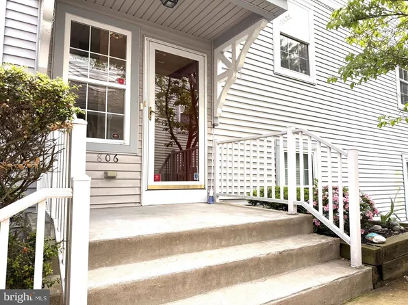 806 Sweetwater Dr, Cinnaminson, NJ 08077