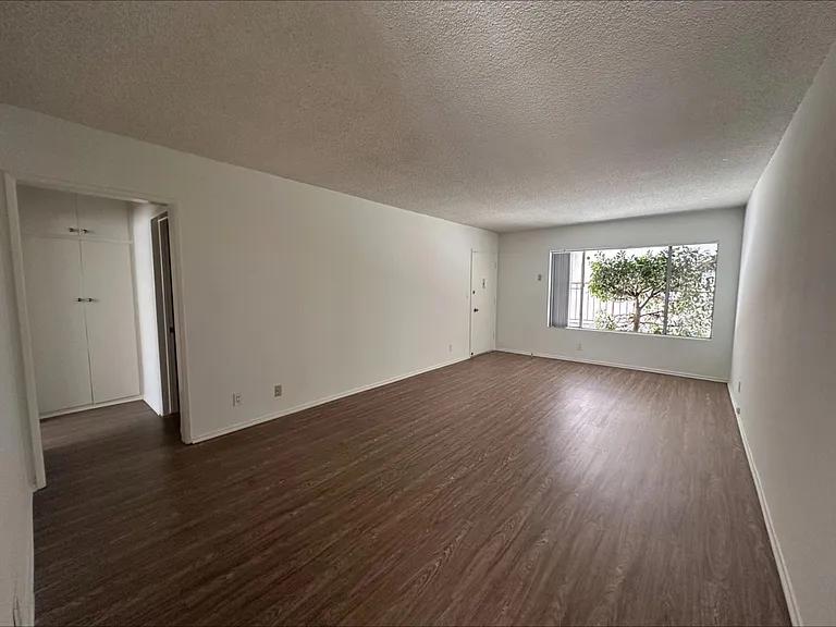 1953 Overland Ave #3 — Photo 3