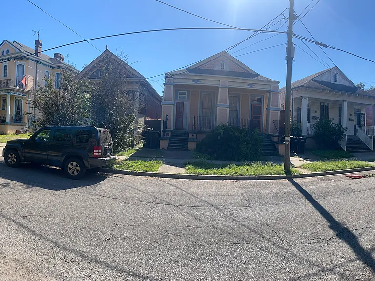 124 S Lopez St — Photo 11