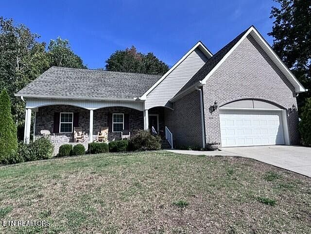 1st image of 339 Shadows Lawn Dr