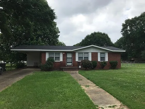 1819 Oakdale St Photo 1