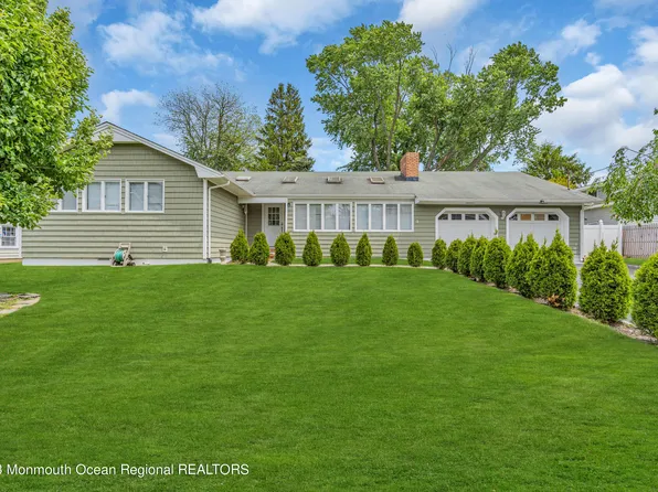 3 Spaulding Place, Monmouth Beach, NJ 07750