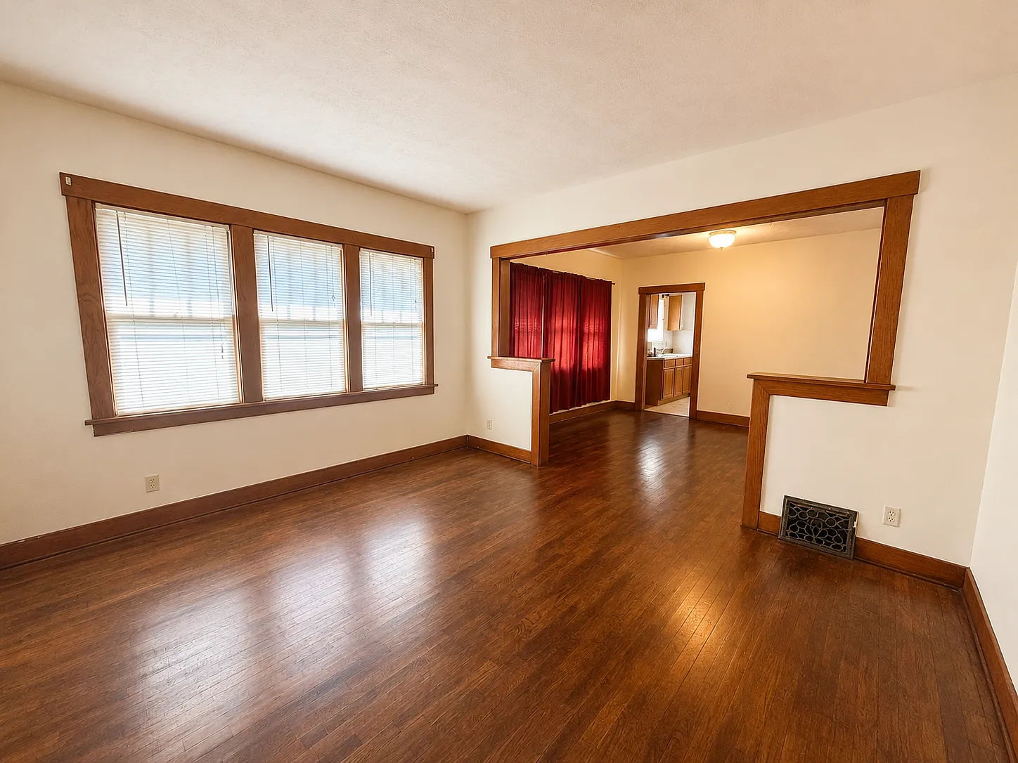 2 bed, 936 sqft, $1,025 — Photo 4