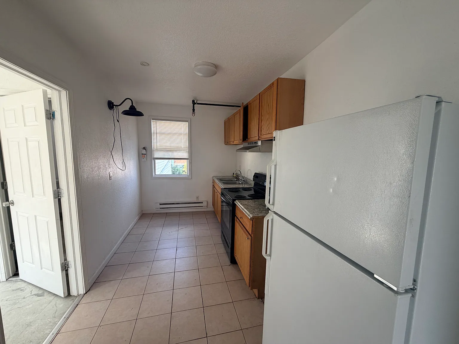 2 bed, 800 sqft, $1,200 — Photo 2