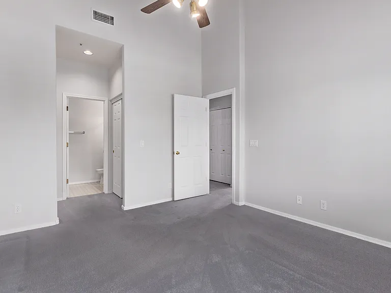 1633 E Lakeside Dr #143 — Photo 17