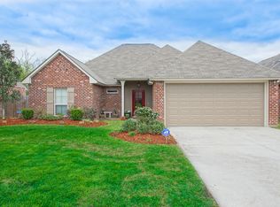 40352 Creek Bend Dr, Gonzales, LA 70737