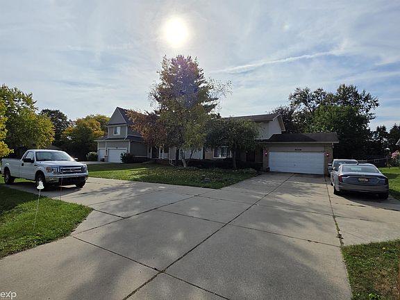 4th image of 8422 21 Mile Road
