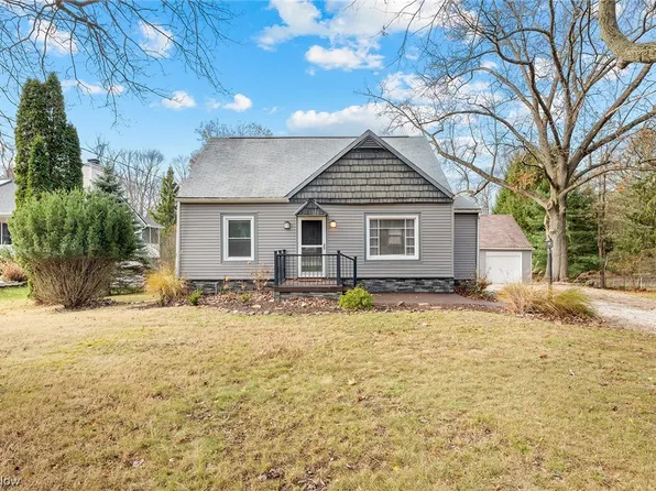 101 Harry Ave, Munroe Falls, OH 44262