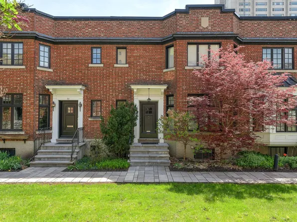 28 Redpath Pl, Montraal, QC H3G 1E3