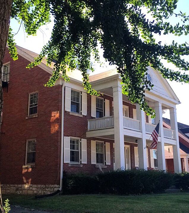 1st image of 110 Dantzler Dr APT 1